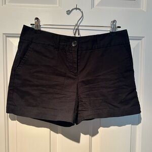 ❄️ Sale! LOFT Classic Black Chino Shorts with pockets. Size 2